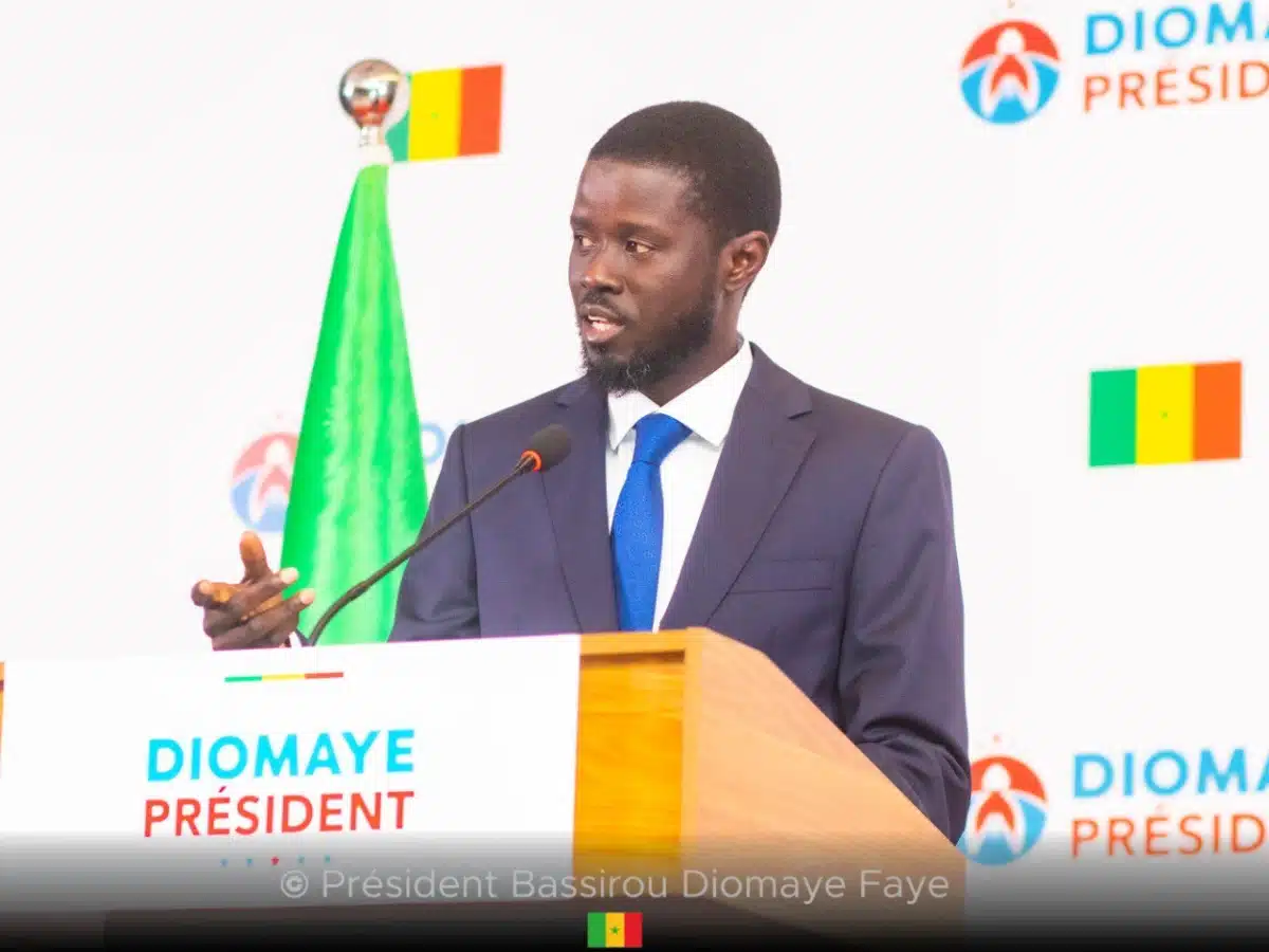 Sénégal : voici le portrait officiel de Bassirou Diomaye Faye (photo)