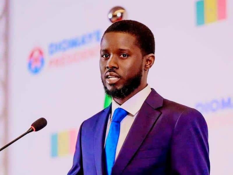 Sénégal : Diomaye Faye annule un décret offrant des salaires aux ex-ministres de Macky Sall