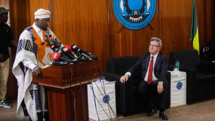 Sénégal : Ousmane Sonko règle ses comptes avec Emmanuel Macron